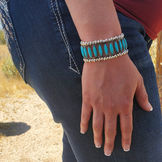 Antique Silver Alloy Bracelet with Oval Stones