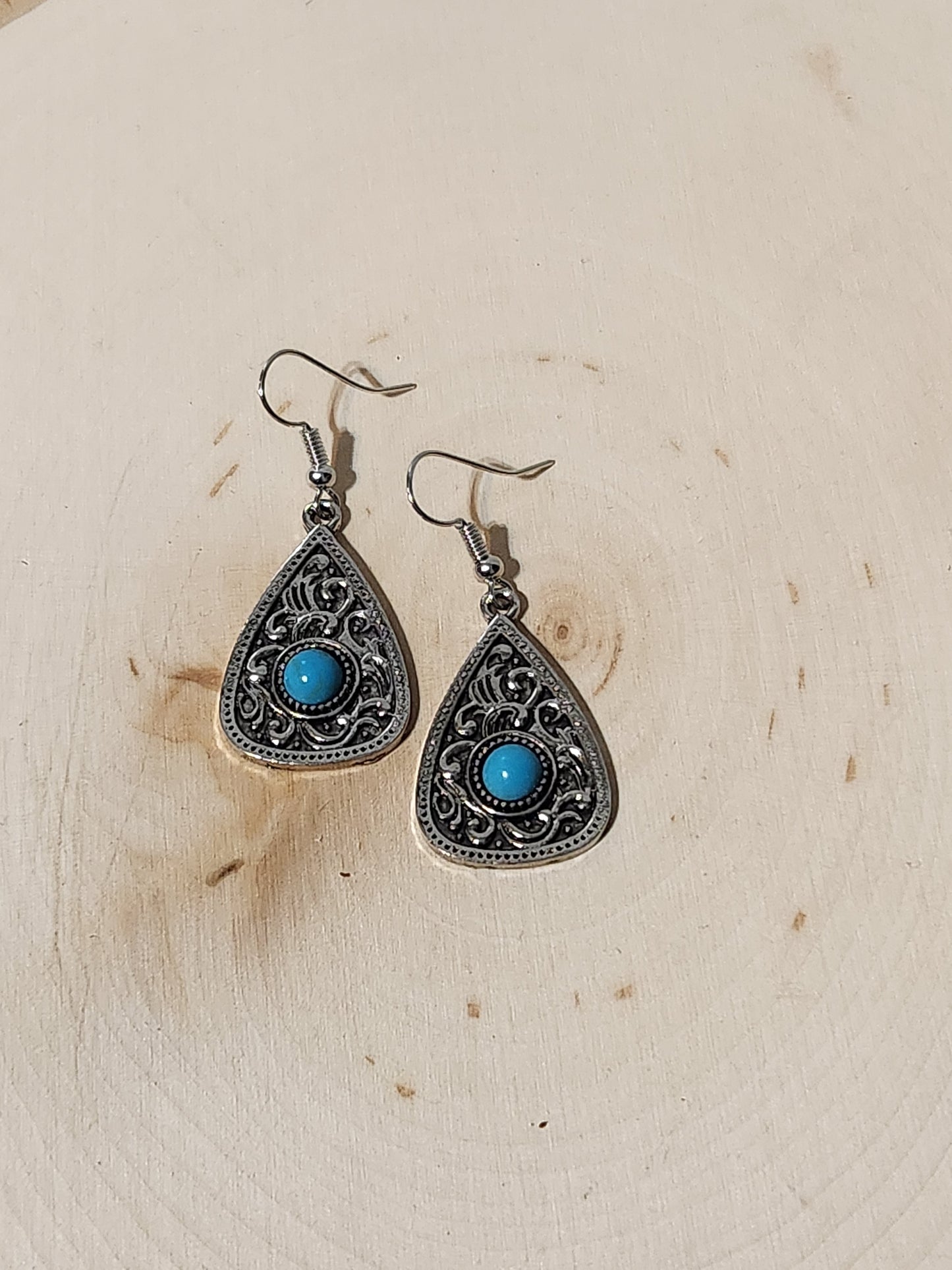 Tear Drop Design With Turquoise