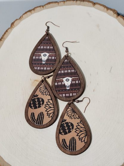 Leather Wood Chip  Tear dop Earrings -  Cactus/Skull