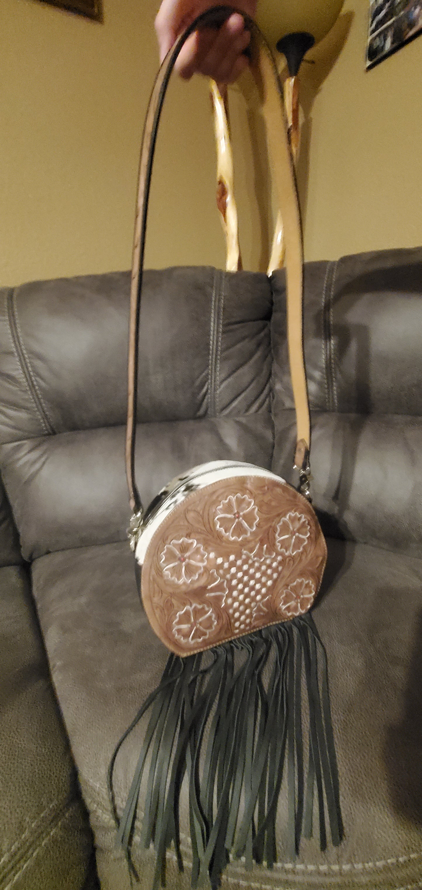 Cantina Cowhide/Leather Purse