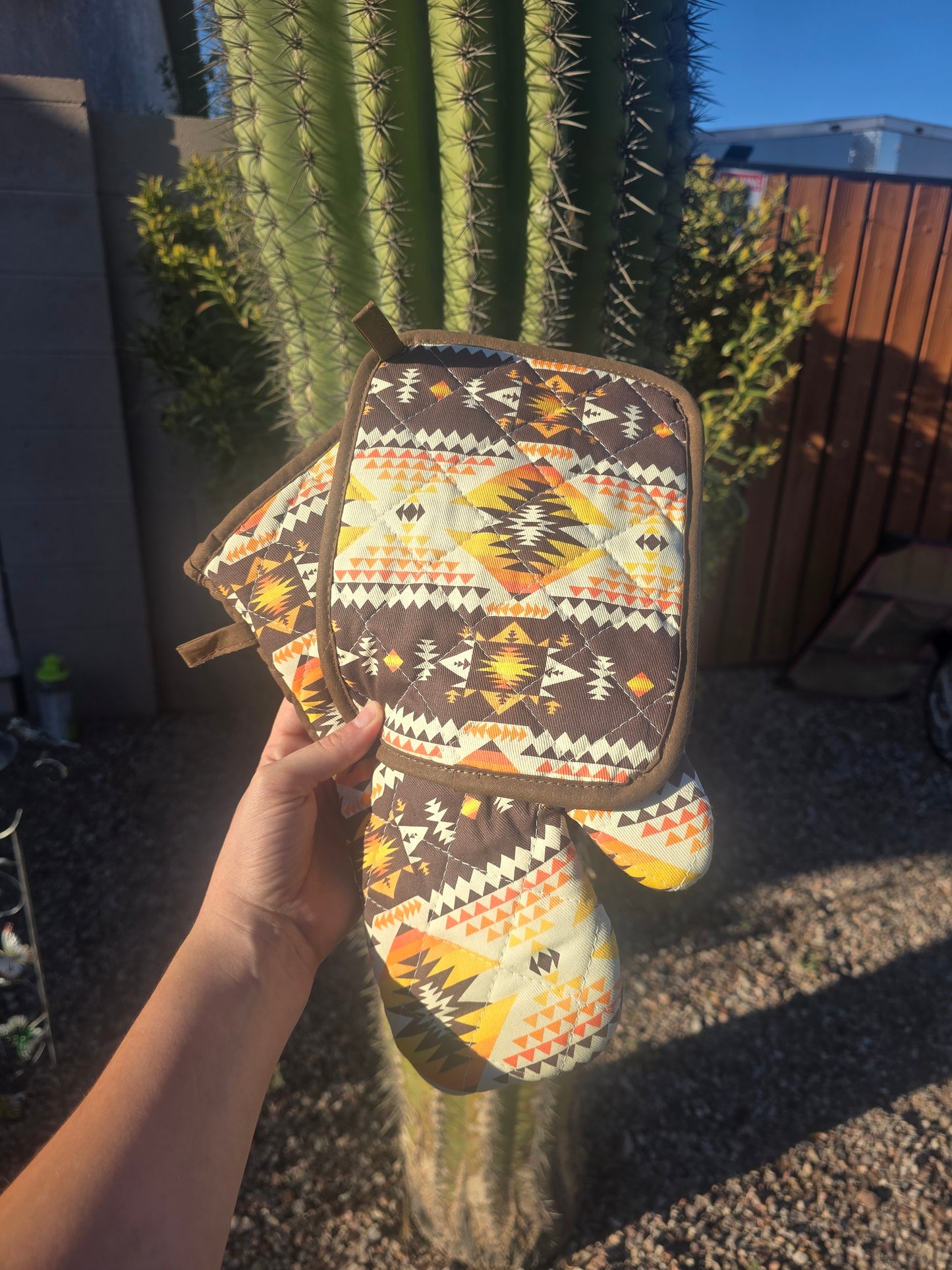 Aztec Hot Pad & Oven Mitt Set