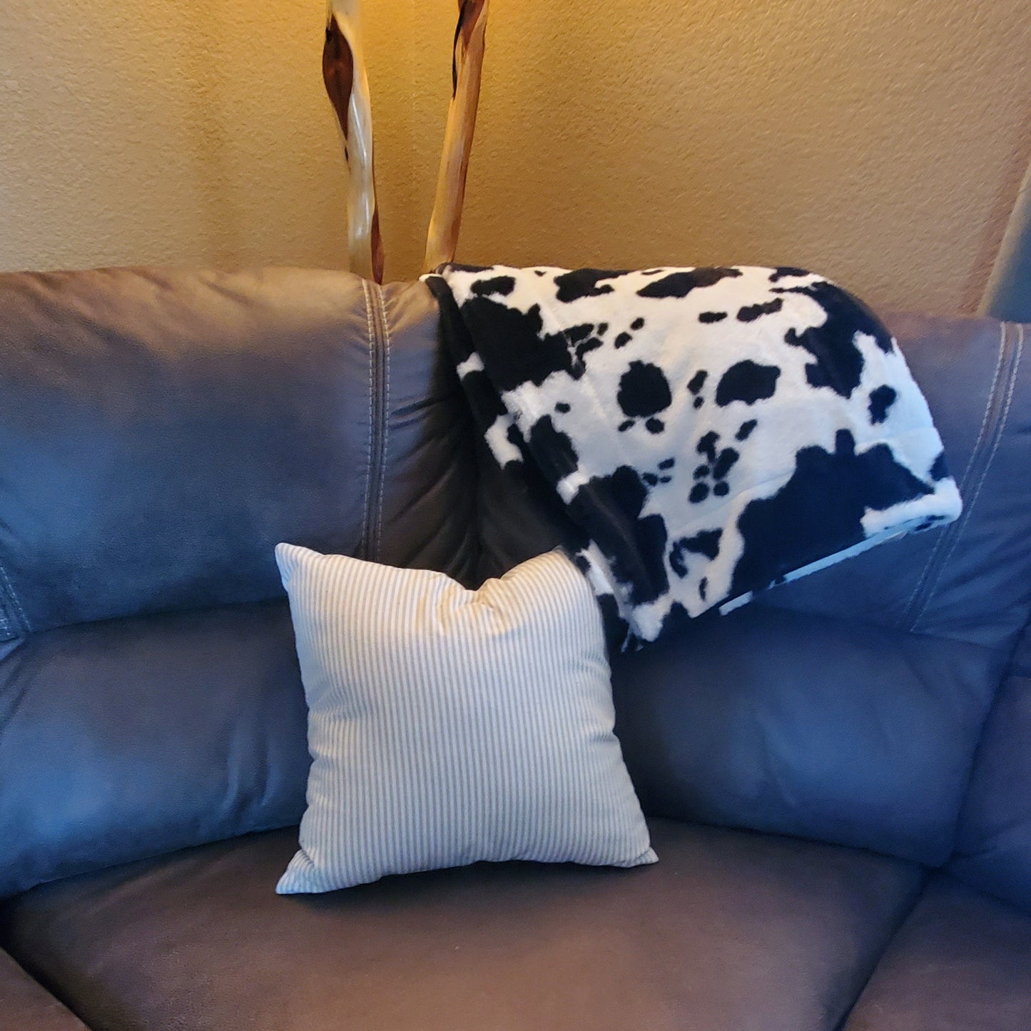 Black & White Cow Print Throw Blanket