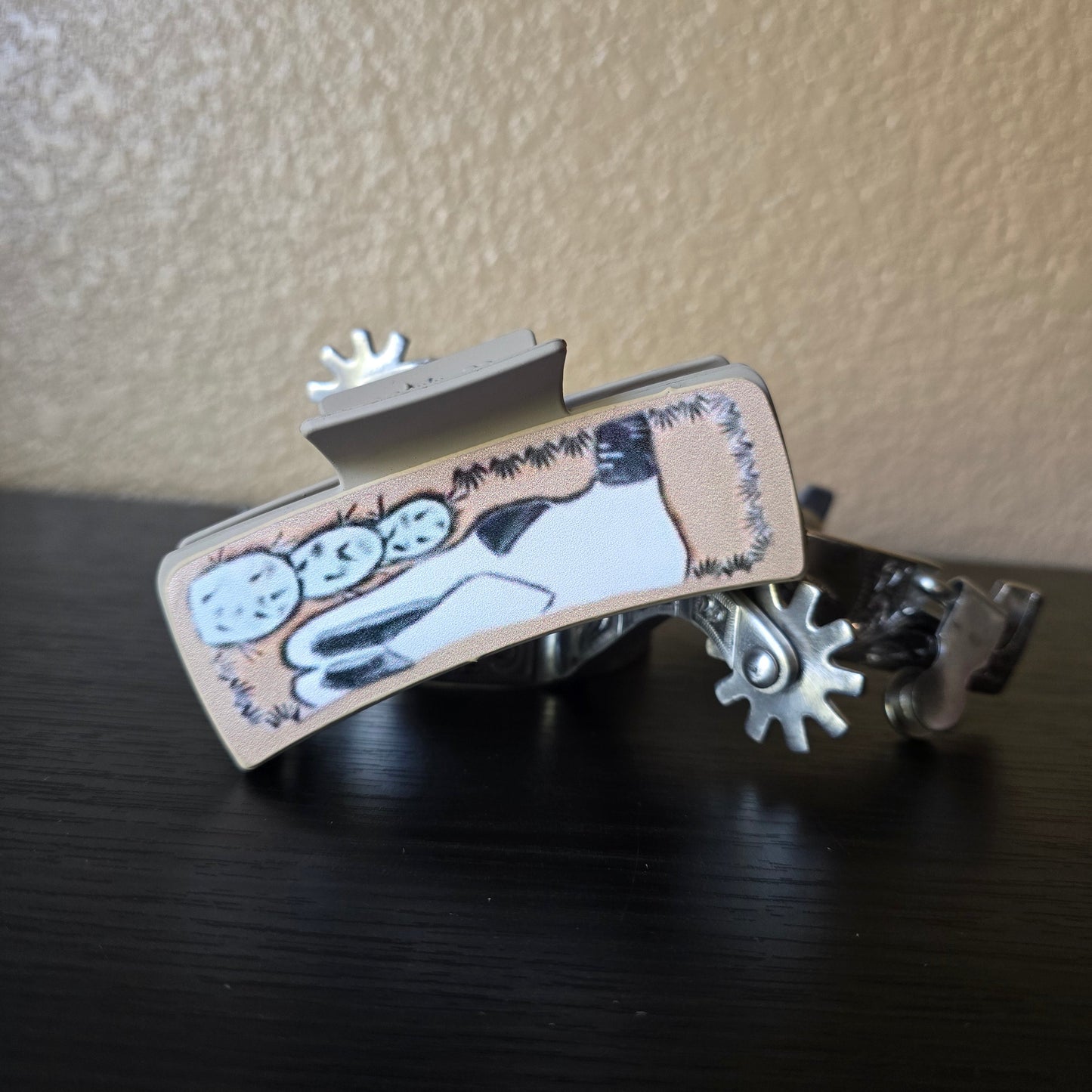 Skull w/ cactus hair claw clip